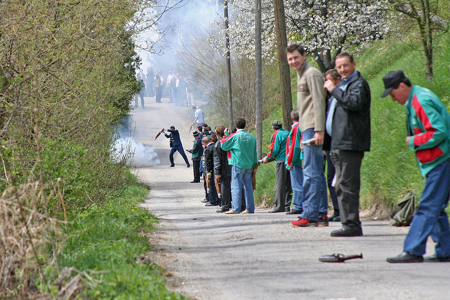 Pucanje kod crkve na Vinagori