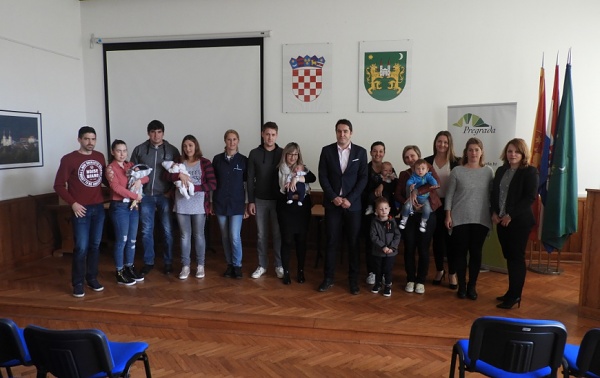 Treći prijem novorođenčadi (Foto: Grad Pregrada) Treći prijem novorođenčadi (Foto: Grad Pregrada)
