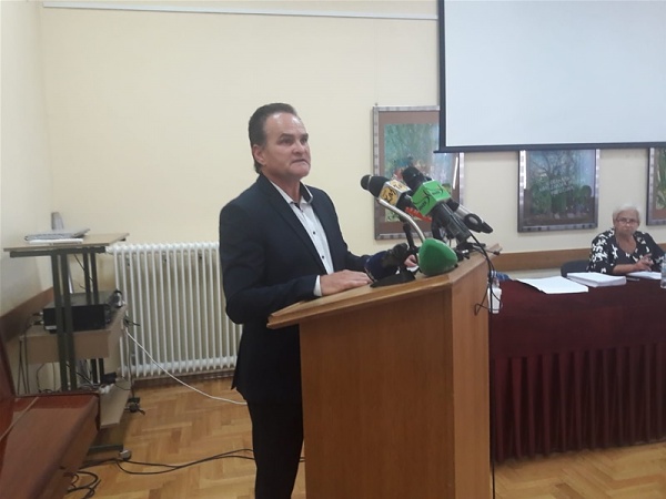 Željko Vincelj s 22 glasa smijenjen je s mjesta ravnatelja ŽUC - a (Foto: zagorje.com) Željko Vincelj s 22 glasa smijenjen je s mjesta ravnatelja ŽUC - a (Foto: zagorje.com)